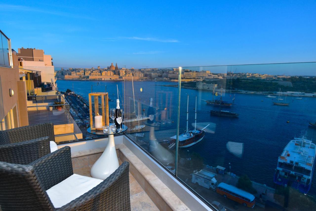Unique Seafront Triplex Penthouse With Panoramic Bedroom & Rooftop Jacuzzi Overlooking Valletta 슬리에마 외부 사진
