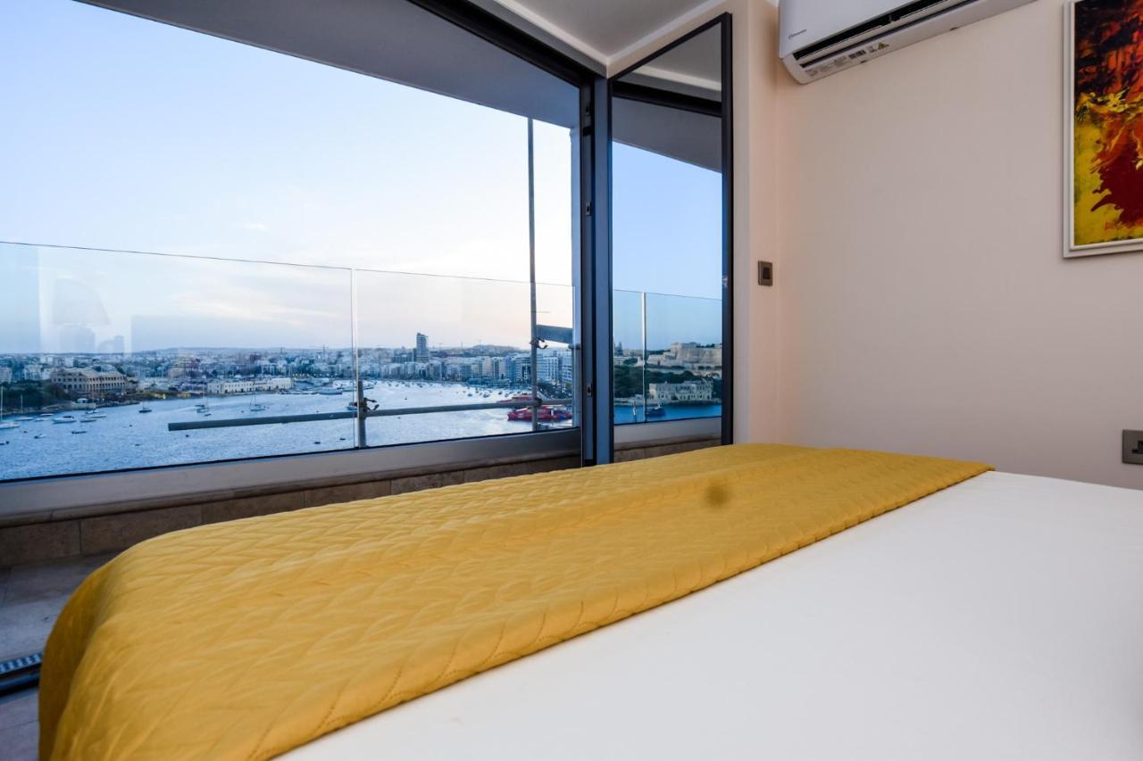 Unique Seafront Triplex Penthouse With Panoramic Bedroom & Rooftop Jacuzzi Overlooking Valletta 슬리에마 외부 사진